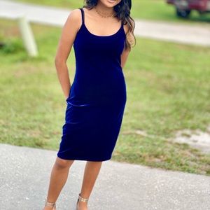 Onyx Nite velvet dress